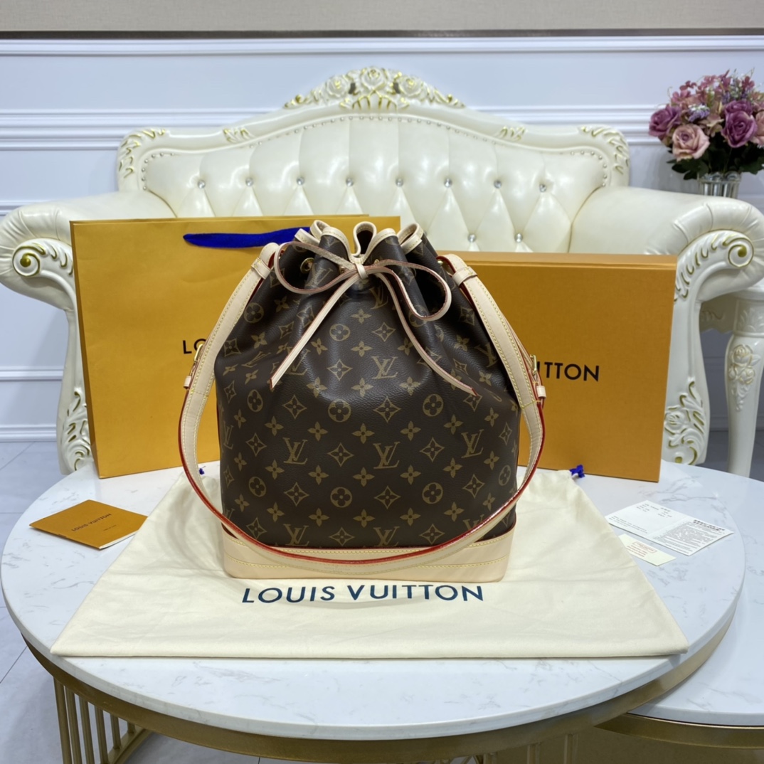 Louis Vuitton NOE Handbag Monogram M42224